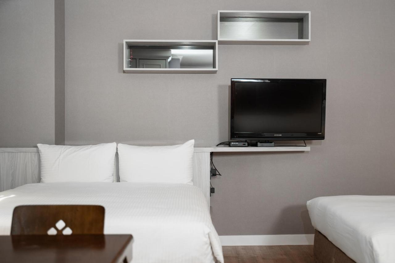 Fu Hsiang Hotel Yilan Екстер'єр фото